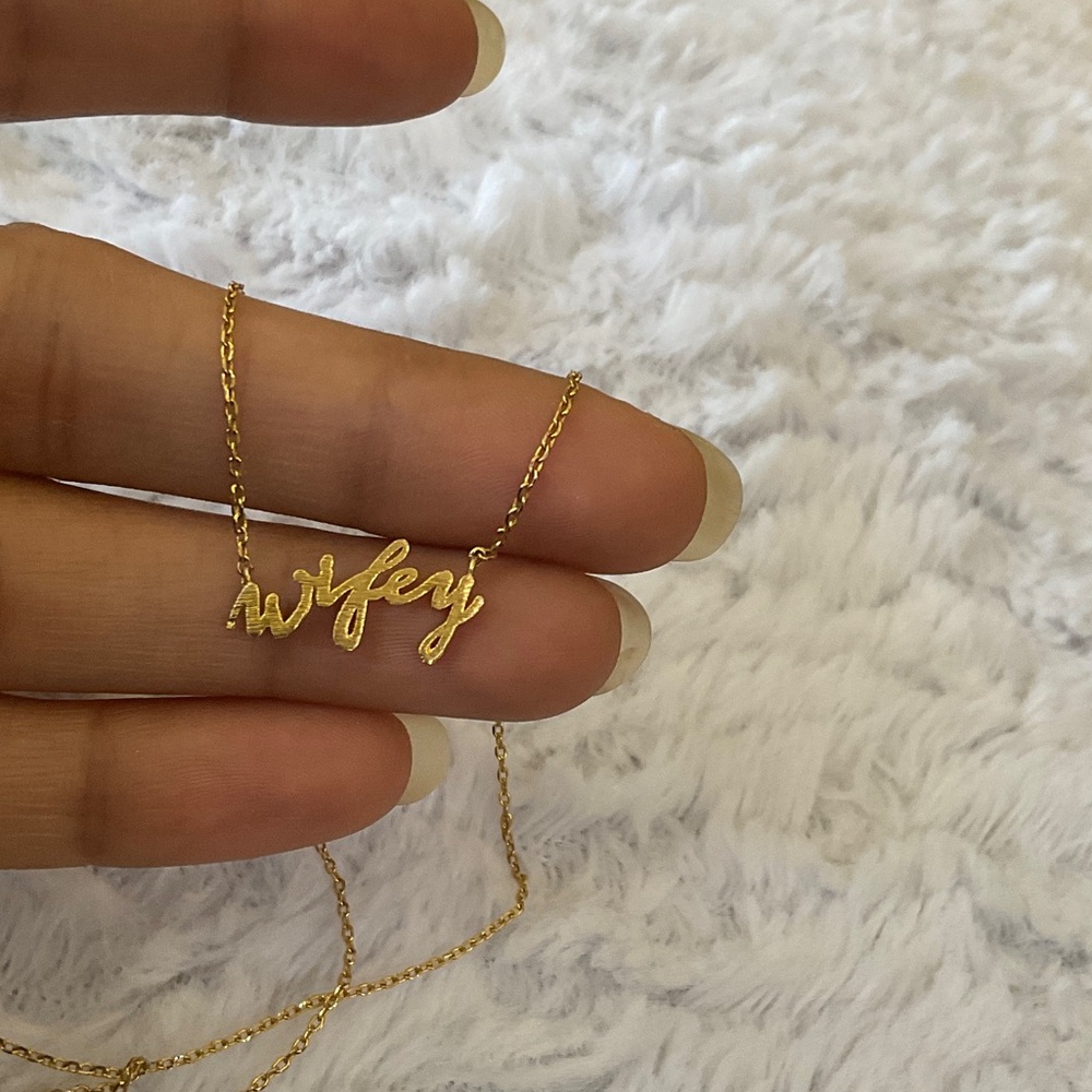 Gold 'Wifey' Script Necklace - Women Jewelry